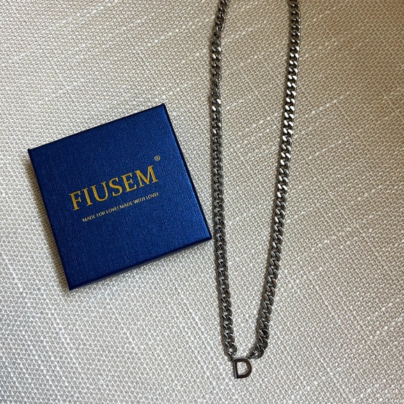 Initial Men's Pendant/Necklace , Cuban Link - Picture 1 of 3
